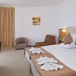 Fiesta M & Marlin Hotel 4*