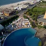Fiesta M & Marlin Hotel 4*