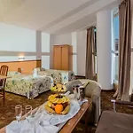 Hotel Fiesta M & Marlin