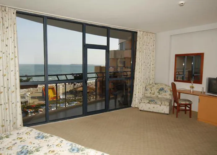 Fiesta M & Marlin Хотел