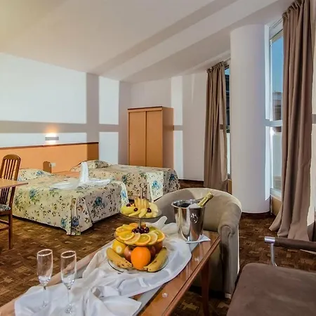 Отель Fiesta M & Marlin