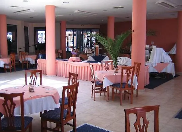 Fiesta M & Marlin Hotel