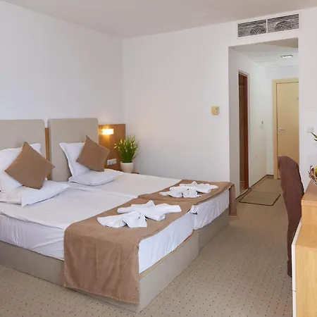 Fiesta M & Marlin מלון 4*