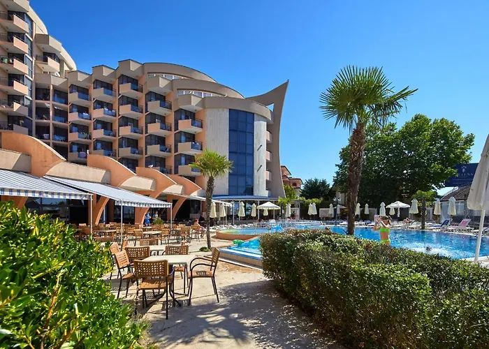 Fiesta M & Marlin Hotel 4*