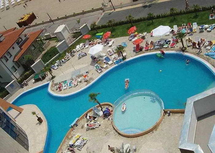 Fiesta M & Marlin Hotel 4*